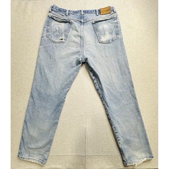 Wrangler Rugged Wear Jeans Mens 38x32 Light Blue Distressed Denim YKK Zip Casual